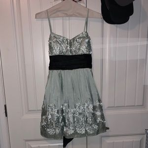 cute formal dress. only worn once.
